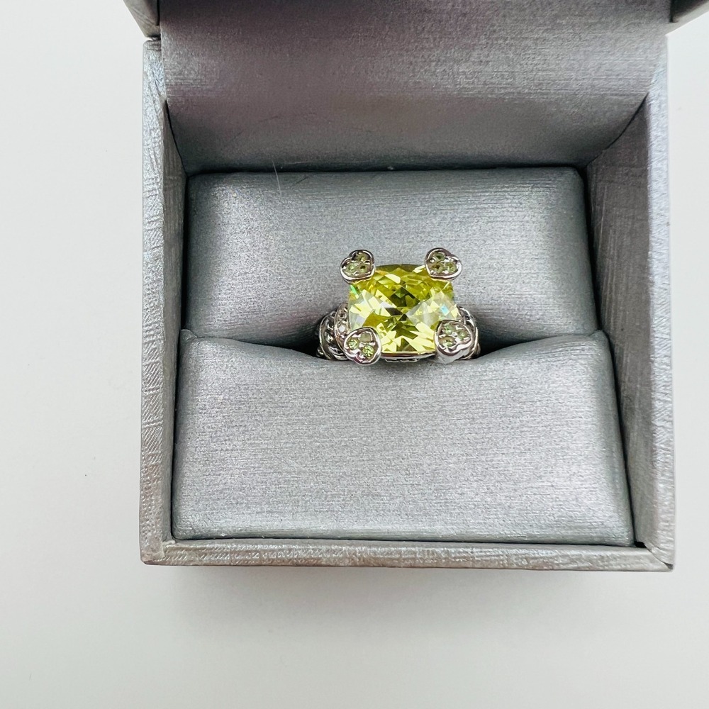 Silver Tone Yellow Glass Ring Size 6 Statement Cocktail Vintage Style